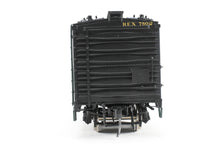 Load image into Gallery viewer, O Brass PSC - Precision Scale Co. REA - Railway Express Agency 50&#39; Ice Reefer Factory Painted No. 7802
