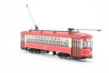 Load image into Gallery viewer, HO Bowser “Executive Line” New Orleans Public Service Streetcar FP CSL - Chicago Surface Lines Livery REBOXX
