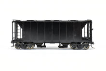 Load image into Gallery viewer, HO Brass Sunset Models or ACF Models Various Roads AC&amp;F 70-Ton Covered Hopper FP Black Unlettered
