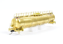 Load image into Gallery viewer, HO Brass Alco Models Various Roads ACF 29,000 Gallon Tank Car No TRUCKS
