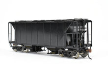 Load image into Gallery viewer, HO Brass Sunset Models or ACF Models Various Roads AC&amp;F 70-Ton Covered Hopper FP Black Unlettered
