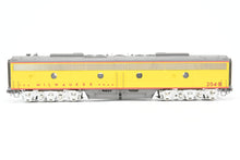 Load image into Gallery viewer, O Brass OMI - Overland Models, Inc. MILW - Milwaukee Road EMD E8/9B w/o Port Holes Custom Painted No. 204B NO BOX
