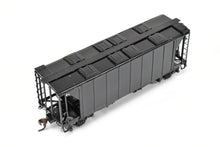 Load image into Gallery viewer, HO Brass Sunset Models or ACF Models Various Roads AC&amp;F 70-Ton Covered Hopper FP Black Unlettered
