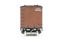 Load image into Gallery viewer, O Brass PSC - Precision Scale Co. PFE - Pacific Fruit Express 40’ R-30-12-9 Wood Refrigerator Car FP URTC 93185 Miller High Life Beer
