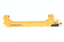 Load image into Gallery viewer, O Scale Atlas "O" Various Roads TTX - Trailer Train Gunderson Stack Car 5-Unit Set FP No. 63252
