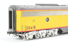 Load image into Gallery viewer, O Brass OMI - Overland Models, Inc. MILW - Milwaukee Road EMD E8/9B w/o Port Holes Custom Painted No. 204B NO BOX

