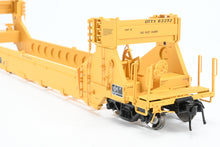 Load image into Gallery viewer, O Scale Atlas "O" Various Roads TTX - Trailer Train Gunderson Stack Car 5-Unit Set FP No. 63252
