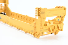 Load image into Gallery viewer, O Scale Atlas "O" Various Roads TTX - Trailer Train Gunderson Stack Car 5-Unit Set FP No. 63252
