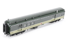 Load image into Gallery viewer, HO Brass W&amp;R Enterprises NP - Northern Pacific Mail &amp; Express Car Factory Painted Loewy No. 1447
