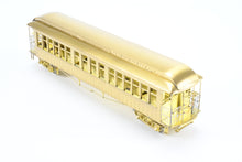 Load image into Gallery viewer, HO Brass MTS Imports Manhattan Elevated and C&amp;SSRT - Chicago &amp; South Side Rapid Transit Elevated Car (Unpowered)
