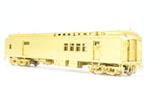 Load image into Gallery viewer, HO Brass W&amp;R Enterprises NP - Northern Pacific Mail &amp; Express Car No Center Door Nos. 1402-1421
