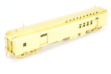 Load image into Gallery viewer, HO Brass W&amp;R Enterprises NP - Northern Pacific Mail &amp; Express Car No Center Door Nos. 1402-1421
