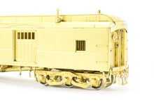 Load image into Gallery viewer, HO Brass W&amp;R Enterprises NP - Northern Pacific Mail &amp; Express Car No Center Door Nos. 1402-1421
