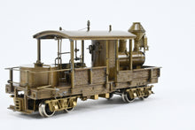 Load image into Gallery viewer, HO Brass Northwest Short Line Various Roads Logging 15 ton "Tee Boiler" Class "A" Climax
