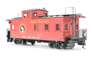 O Brass CON OMI - Overland Models, Inc. GN - Great Northern 30' Wood Sides Caboose Custom Painted  No. X206