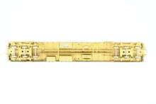 Load image into Gallery viewer, HO Brass W&amp;R Enterprises NP - Northern Pacific Mail &amp; Express Car No Center Door Nos. 1402-1421
