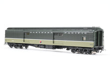 Load image into Gallery viewer, HO Brass W&amp;R Enterprises NP - Northern Pacific Baggage Auto Car Factory Painted "Lowey" No. 1591
