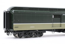 Load image into Gallery viewer, HO Brass W&amp;R Enterprises NP - Northern Pacific Baggage Auto Car Factory Painted "Lowey" No. 1591
