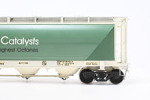Load image into Gallery viewer, O Brass OMI - Overland Models, Inc. Various Roads NAHX - North American Car Covered Hopper (Pd 4000) Factory Painted W. A. Grace No. 390010
