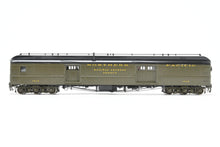Load image into Gallery viewer, HO Brass W&amp;R Enterprises NP - Northern Pacific Baggage Car Nos. 1500 - 1515 Custom Painted Pullman Green No. 1519
