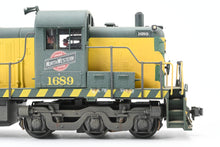 Load image into Gallery viewer, O Scale Weaver Ultra Line C&amp;NW - Chicago &amp; North Western Alco RSD4/5 Factory Painted No. 1689 w/Moderate Weathering
