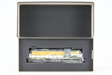 Load image into Gallery viewer, O Scale Weaver Ultra Line C&amp;NW - Chicago &amp; North Western Alco RSD4/5 Factory Painted No. 1689 w/Moderate Weathering
