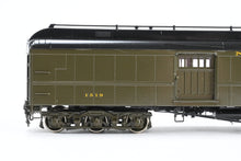 Load image into Gallery viewer, HO Brass W&amp;R Enterprises NP - Northern Pacific Baggage Car Nos. 1500 - 1515 Custom Painted Pullman Green No. 1519
