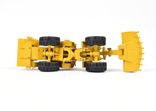 Load image into Gallery viewer, HO Brass CON CCM Models Caterpillar Classic Collection Cat 992G Wheel Loader FP
