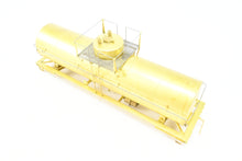 Load image into Gallery viewer, O Brass PSC - Precision Scale Co. Various Roads 10,000 Gallon ACF Tank Car
