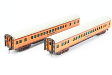Load image into Gallery viewer, O Scale Weaver MILW - Milwaukee Road 2-Car Hiawatha Add-On set Factory Painted
