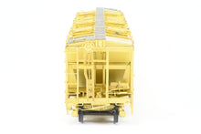 Load image into Gallery viewer, O Brass Pecos River Brass Various Roads ACF 34' Covered Hopper Closed Sides/Square Hatches
