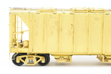 Load image into Gallery viewer, O Brass Pecos River Brass Various Roads ACF 34' Covered Hopper Closed Sides/Square Hatches
