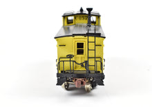 Load image into Gallery viewer, HO Brass PFM - SKI DM&amp;IR - Duluth Missabe &amp; Iron Range Wood Caboose FP
