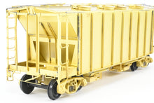 Load image into Gallery viewer, O Brass Pecos River Brass Various Roads ACF 34' Covered Hopper Closed Sides/Round Hatches Rebuilt
