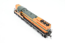 Load image into Gallery viewer, HO Life-Like Proto 2000 GN - Great Northern EMD SD7 w/o Dynamic Brake FP No. 568 w/ Tsunami2 DCC and Sound Added AS-IS
