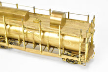 Load image into Gallery viewer, HO Brass CON Westside Model Co. SP - Southern Pacific Fire Train Set T-1 4-6-0 and Two Tank Cars - Missing 2 Ladders
