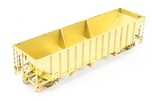 Load image into Gallery viewer, O Brass PSC - Precision Scale Co. Various Roads 70-Ton 3-Bay Hopper
