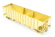 Load image into Gallery viewer, O Brass PSC - Precision Scale Co. Various Roads 70-Ton 3-Bay Hopper
