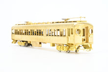 Load image into Gallery viewer, HO Brass Suydam PE - Pacific Electric Blimp 71' Coach Powered
