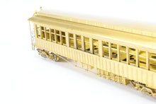Load image into Gallery viewer, HO Brass MTS Imports Manhattan Elevated Railway and C&amp;SSRT - Chicago &amp; South Side Rapid Transit Elevated 2 Car Set
