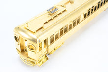 Load image into Gallery viewer, HO Brass Suydam PE - Pacific Electric Blimp 71' Coach Powered
