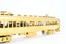 Load image into Gallery viewer, HO Brass Suydam PE - Pacific Electric Blimp 71' Coach Powered
