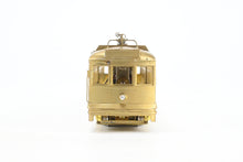 Load image into Gallery viewer, HO Brass Suydam PE - Pacific Electric "Hollywood Car" Modernized Style Center Entrance

