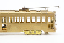 Load image into Gallery viewer, HO Brass Suydam PE - Pacific Electric "Hollywood Car" Modernized Style Center Entrance
