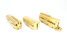 Load image into Gallery viewer, O Brass The Car Works CTA - Chicago Transit Authority 5000 Series Articulated Cars
