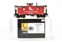 Load image into Gallery viewer, O Brass Sunset Models 2 Rail C&amp;O Chesapeake and Ohio Steel Caboose FP in Red/Black #90220
