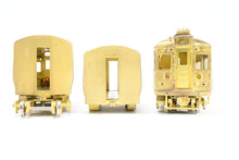 Load image into Gallery viewer, O Brass The Car Works CTA - Chicago Transit Authority 5000 Series Articulated Cars
