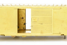 Load image into Gallery viewer, O Brass PSC - Precision Scale Co. Various Roads 40’ PS-1 Single Door Boxcar w/8’ Wide Youngstown Doors
