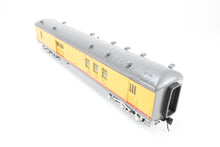 Load image into Gallery viewer, O Brass Sunset Models Third Rail UP - Union Pacific 70’ Harriman RPO FP Yellow/Gray No. 2257

