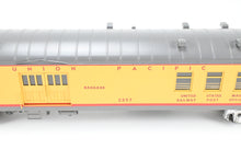 Load image into Gallery viewer, O Brass Sunset Models Third Rail UP - Union Pacific 70’ Harriman RPO FP Yellow/Gray No. 2257
